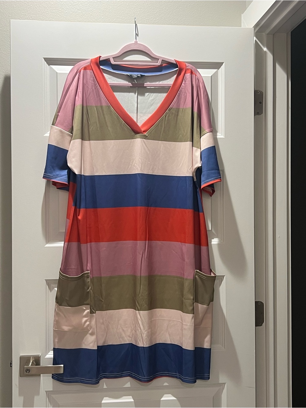 chicme Navy and Red Trim Top